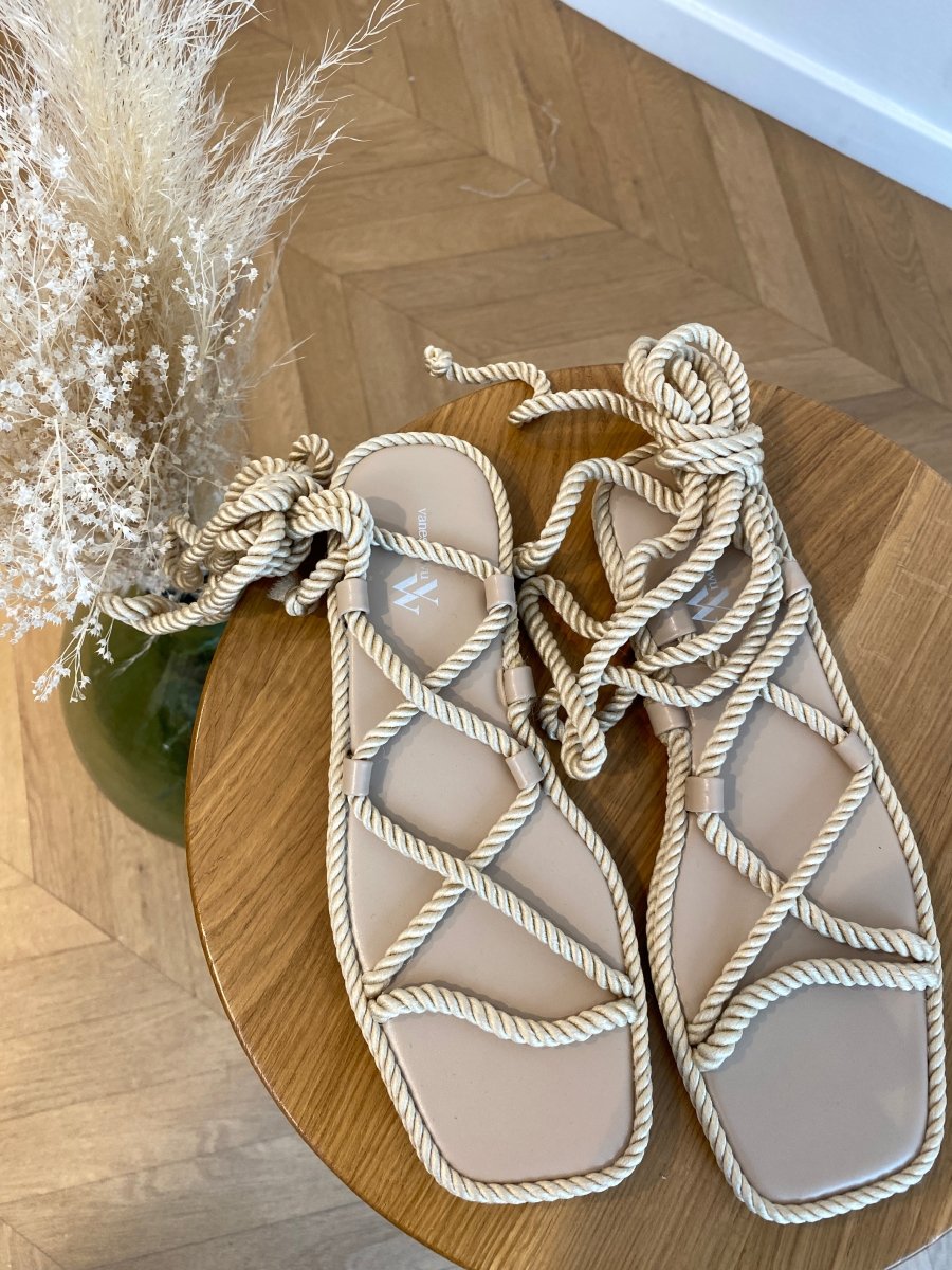 Noemie sandals